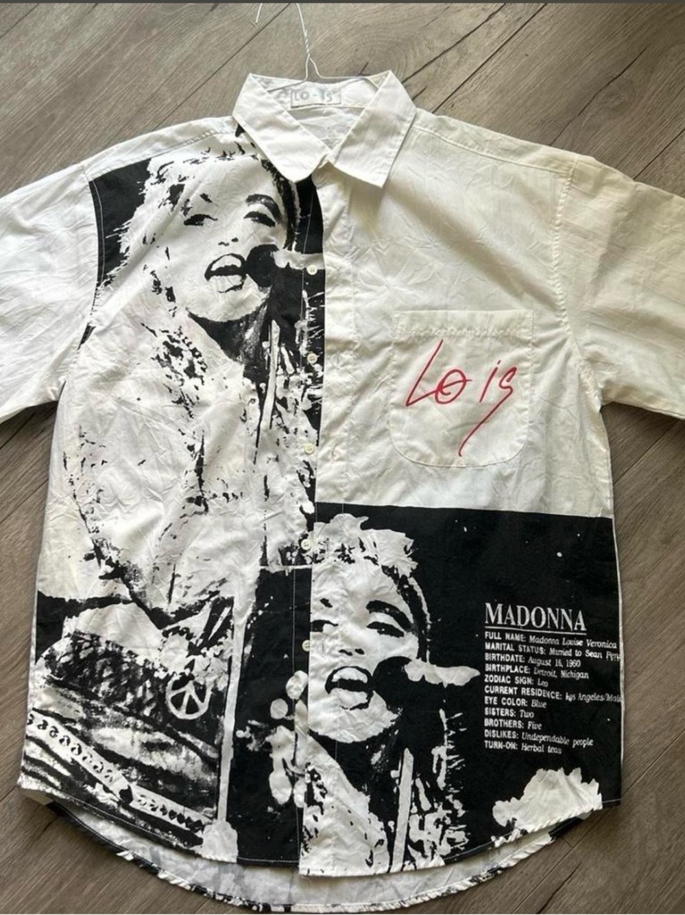 ✝️LIKE NEW VINTAGE MADONNA GRAPHIC SHIRT